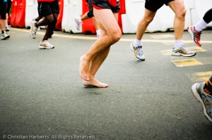 Paris-Versailles coureur pieds nus