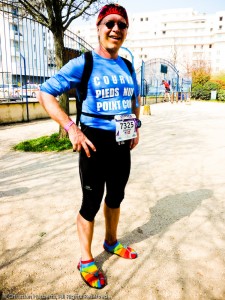 Christian "Barefooteur" avec ses huaraches sur l'EcoTrail 30K 2012 - Photographe Elisabeth Harberts