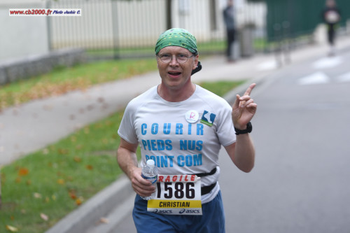 Marathon Seine-Eure 2015, 6ième marathon pieds nus de Christian Harberts – 03:51:11