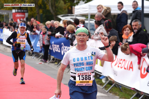 Marathon Seine-Eure 2015, 6ième marathon pieds nus de Christian Harberts – 03:51:11